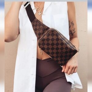 ! Louis Vuitton✨️EUC✨️Damier Ebene Geronimos BELT  CROSSBODY BAG / BUMBAG